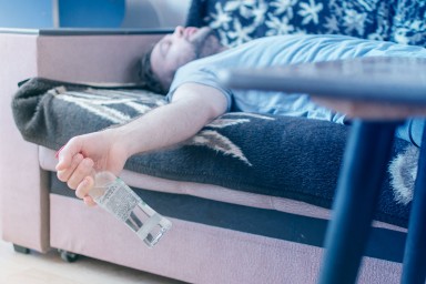 Вывод из запоя в Усть-Калманке